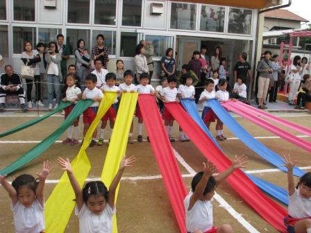 保育園 運動会 ダンス